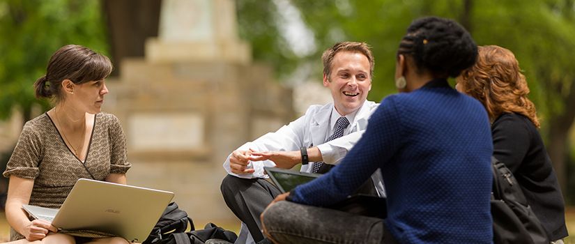 Faculty and students on Horseshoe 